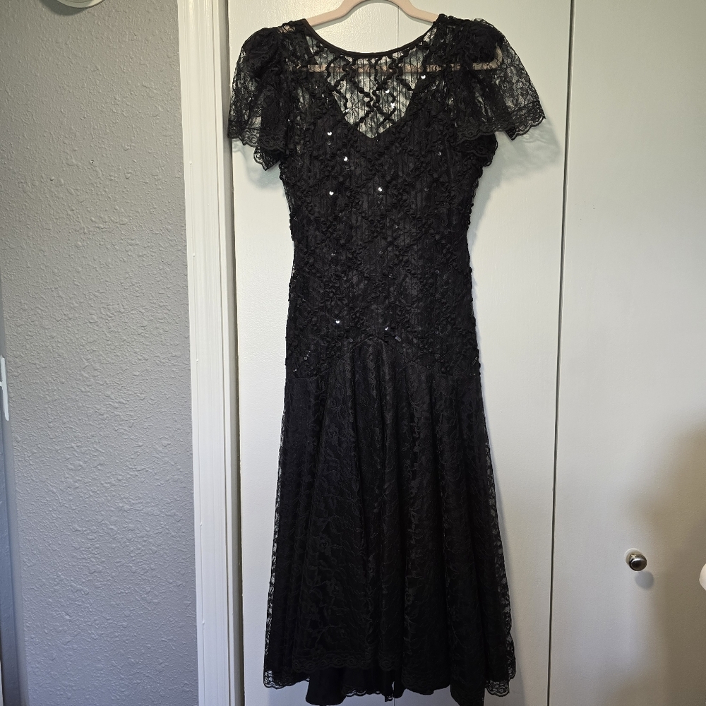 Vintage HW Collections Drop Waist Sequin Mermaid Style Cocktail Dress - 7/8